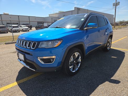 Used 2019 Jeep Compass Limited image 1