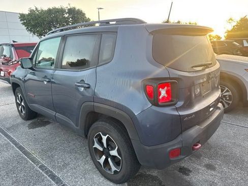 Used 2022 Jeep Renegade Trailhawk AWD/4WD image 3