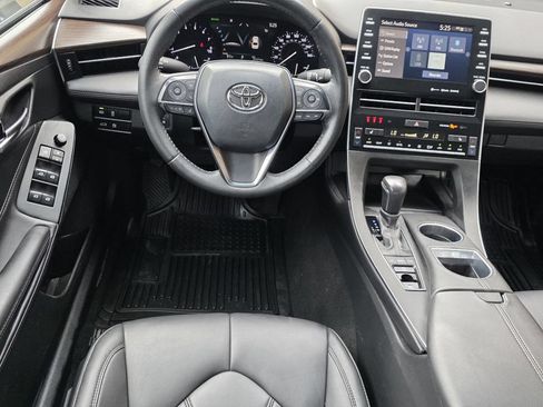 Used 2022 Toyota Avalon XLE FWD image 10