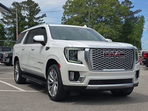 Used 2024 GMC Yukon XL Denali w/ Advanced Technology Package image 7