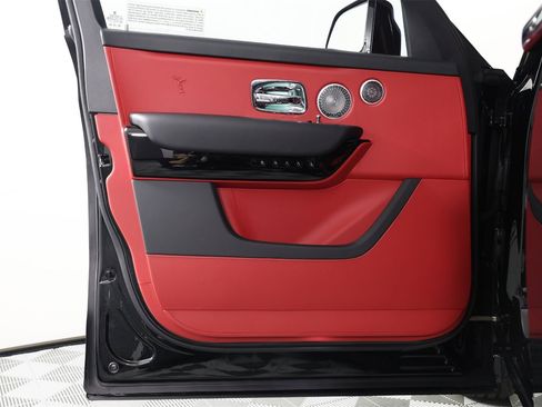 New 2026 Rolls-Royce Cullinan image 20