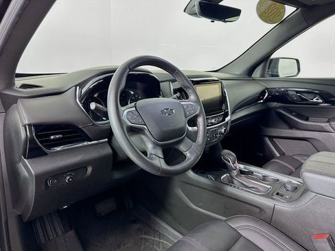 Used 2023 Chevrolet Traverse RS w/ LPO, Floor Liner Package image 9