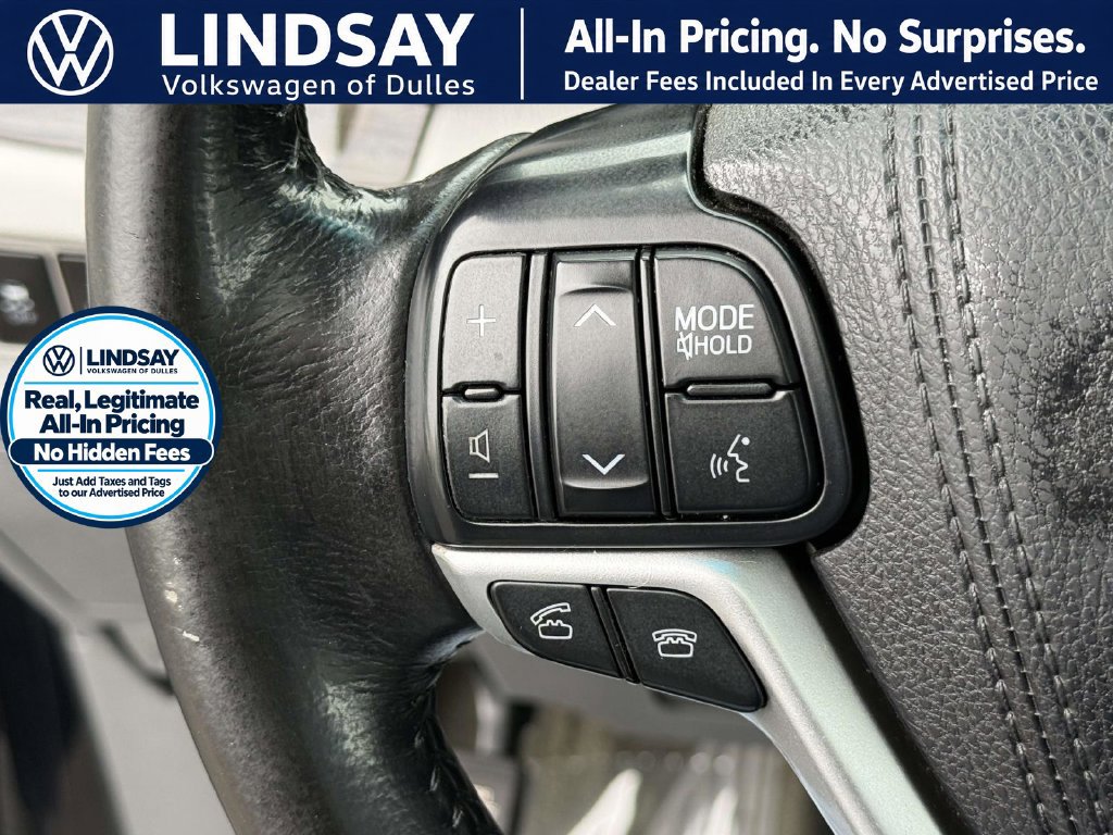 Used 2016 Toyota Sienna XLE Premium w/ Protection Package FWD image 22