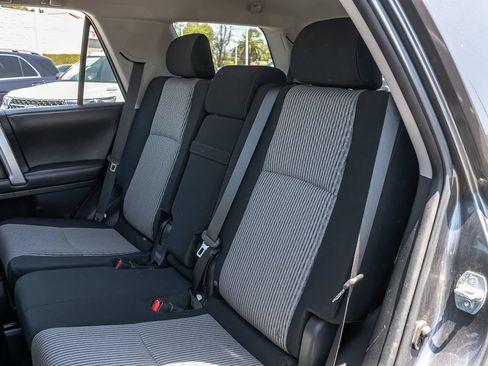 Used 2016 Toyota 4Runner SR5 AWD/4WD image 11
