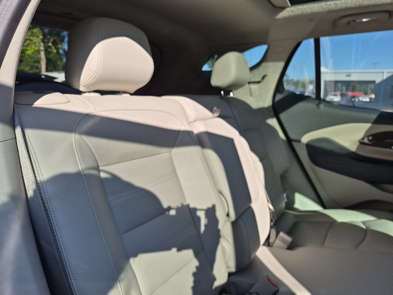 Used 2022 GMC Terrain Denali w/ Denali Premium Package AWD/4WD image 31