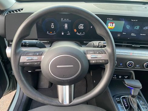 Certified 2024 Hyundai Kona SE AWD/4WD image 14