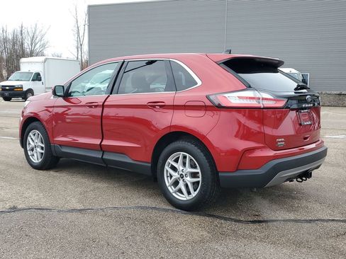 Used 2023 Ford Edge SEL w/ Convenience Package image 4