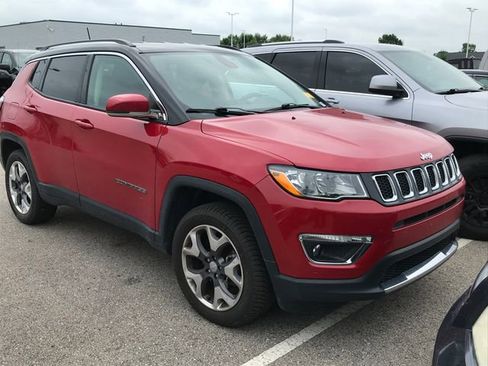 Used 2018 Jeep Compass Limited w/ Navigation Group AWD/4WD image 12