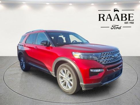 Used 2024 Ford Explorer Limited w/ Equipment Group 301A image 2