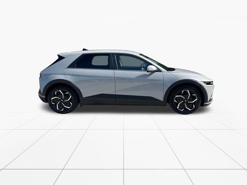 Used 2024 Hyundai Ioniq 5 SEL RWD image 9
