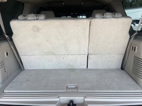 Used 2012 Lincoln Navigator 2WD image 32