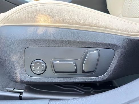 New 2026 BMW 330i Sedan w/ Convenience Package RWD image 11