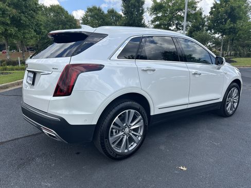 Used 2025 Cadillac XT5 Premium Luxury w/ Technology Package FWD image 9
