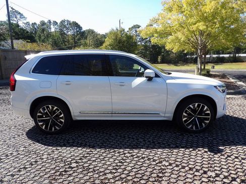 New 2026 Volvo XC90 B6 Plus w/ Protection Package Premier image 4