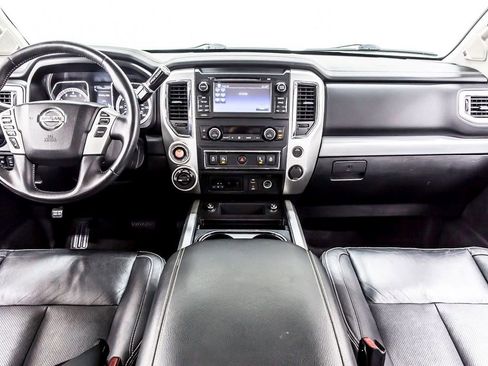 Used 2018 Nissan Titan PRO-4X w/ Pro-4x Convenience Package image 33