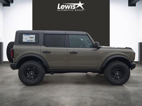 New 2026 Ford Bronco Badlands w/ Sasquatch Package AWD/4WD image 5