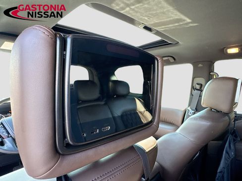 Used 2022 Nissan Armada Platinum AWD/4WD image 34