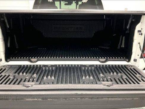 New 2026 Nissan Frontier SV w/ All-Weather Content Package image 17