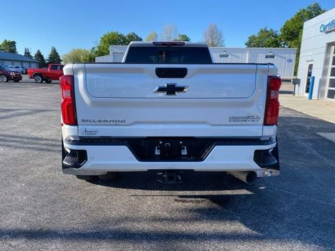 Used 2024 Chevrolet Silverado 3500 High Country w/ High Country Premium Package AWD/4WD image 4