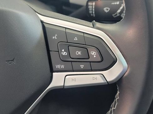 Used 2023 Volkswagen Atlas SE AWD/4WD image 34