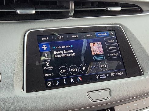 Used 2022 Cadillac XT4 Premium Luxury w/ Cold Weather Package image 17