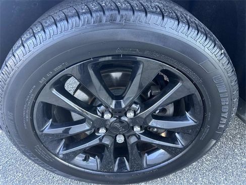 Used 2022 Jeep Grand Cherokee Laredo X image 19