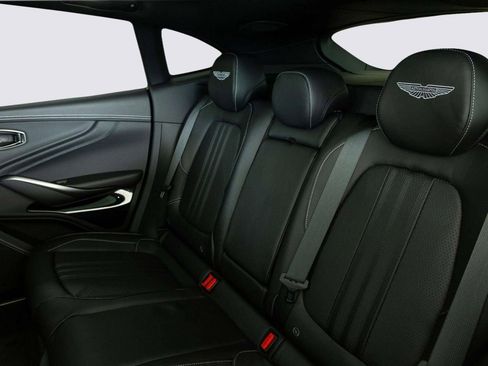 New 2026 Aston Martin DBX 707 image 41