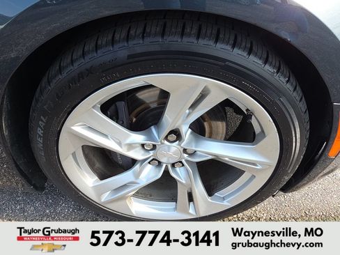 Used 2020 Chevrolet Camaro SS RWD image 10
