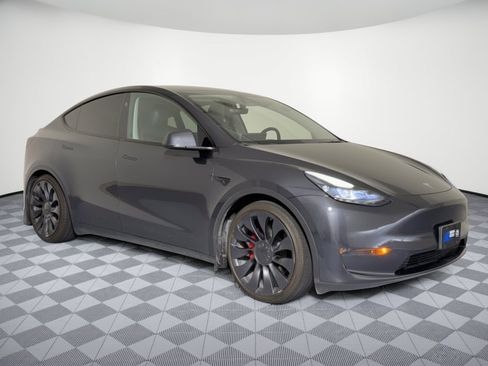 Used 2024 Tesla Model Y Performance AWD/4WD image 7