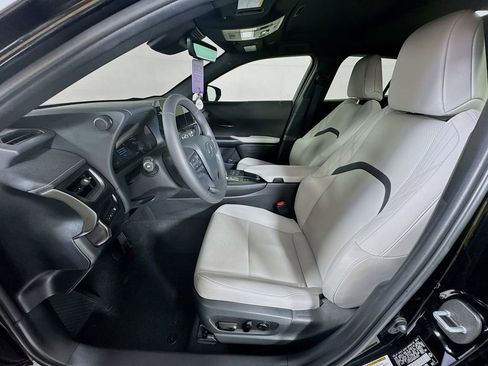 Used 2025 Lexus UX 300h FWD w/ Cold Area Package image 23