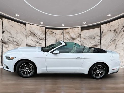 Used 2016 Ford Mustang Premium image 2