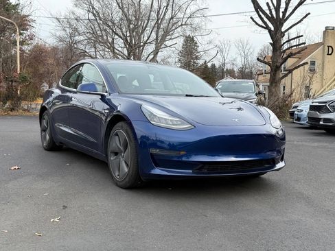 Used 2019 Tesla Model 3 Long Range RWD image 2