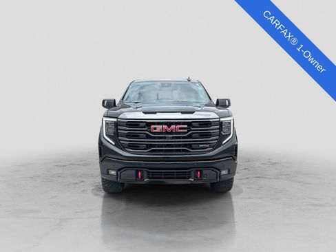 Used 2023 GMC Sierra 1500 AT4 w/ Technology Package AWD/4WD image 12