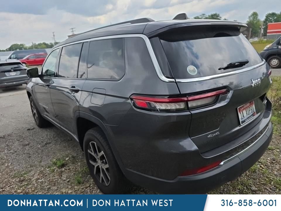 Used 2023 Jeep Grand Cherokee L Limited AWD/4WD image 8