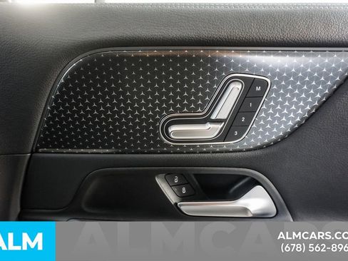 Used 2025 Mercedes-Benz GLA 250 4MATIC image 45