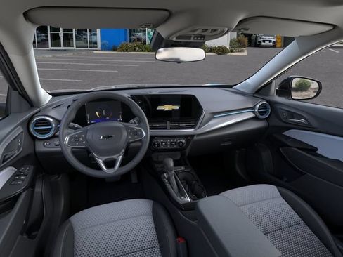 New 2026 Chevrolet Trax LT w/ Sunroof Package FWD image 15