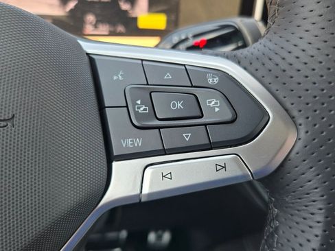 New 2026 Volkswagen Tiguan SEL R-Line AWD/4WD image 11