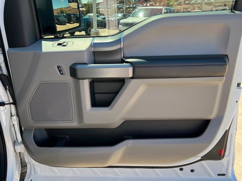 Used 2018 Ford F150 XLT w/ Equipment Group 302A Luxury AWD/4WD image 22