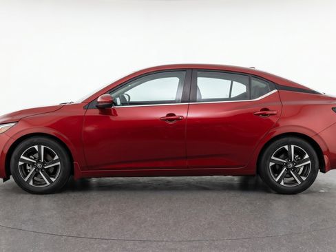 Used 2025 Nissan Sentra SV FWD image 5