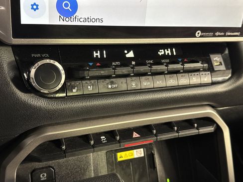 Used 2022 Toyota Tundra Limited w/ Power Package image 25