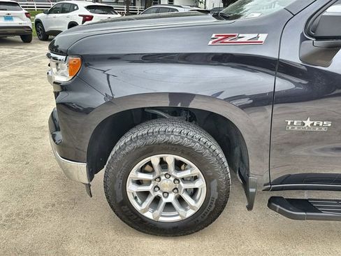 Certified 2023 Chevrolet Silverado 1500 LT w/ Z71 Off-Road Package AWD/4WD image 32