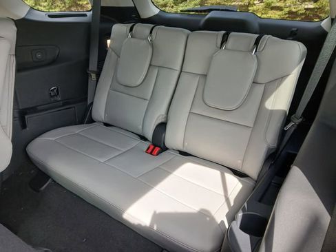 New 2026 Ford Explorer Active AWD/4WD image 32