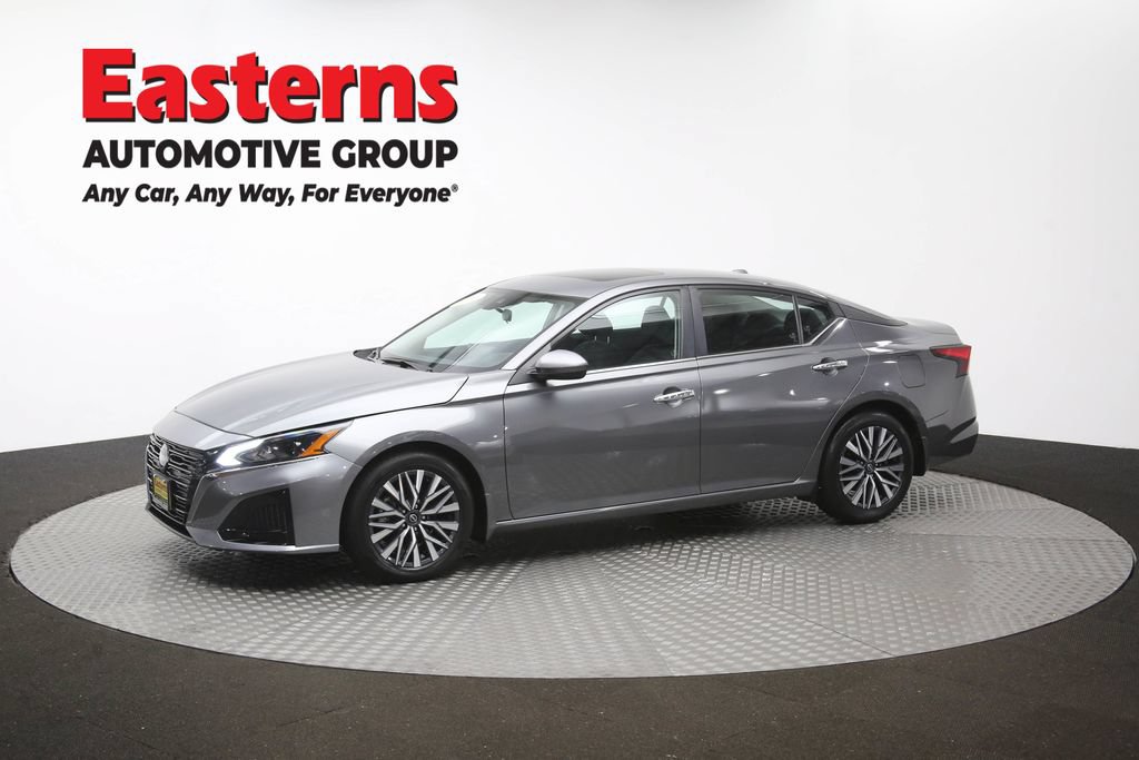 Used 2023 Nissan Altima 2.5 SV w/ SV Premium Package FWD image 58