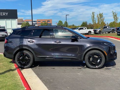 New 2026 Kia Sportage X-Line w/ X-Line Technology Package image 9