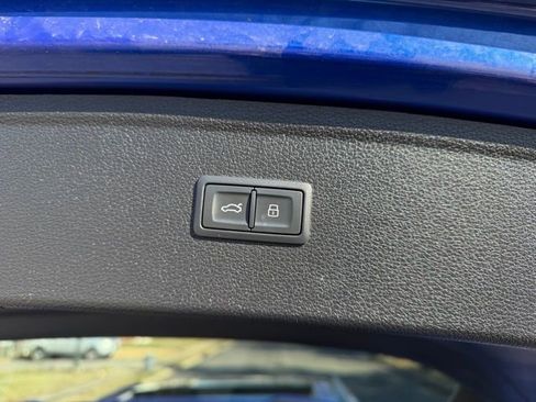 Used 2022 Audi SQ5 Premium Plus image 10