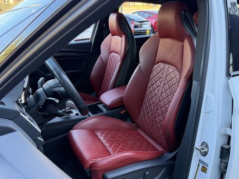 Used 2020 Audi SQ5 Premium Plus w/ Premium Plus Package image 26