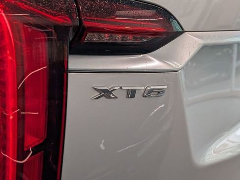 Used 2020 Cadillac XT6 Premium Luxury image 10