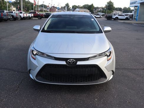 Used 2021 Toyota Corolla LE w/ LE Convenience Package FWD image 28