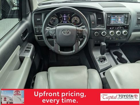 Used 2019 Toyota Sequoia SR5 AWD/4WD image 12