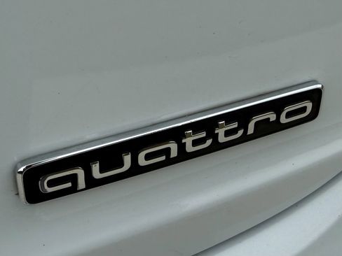 Used 2019 Audi Q8 Premium Plus w/ Premium Plus image 36